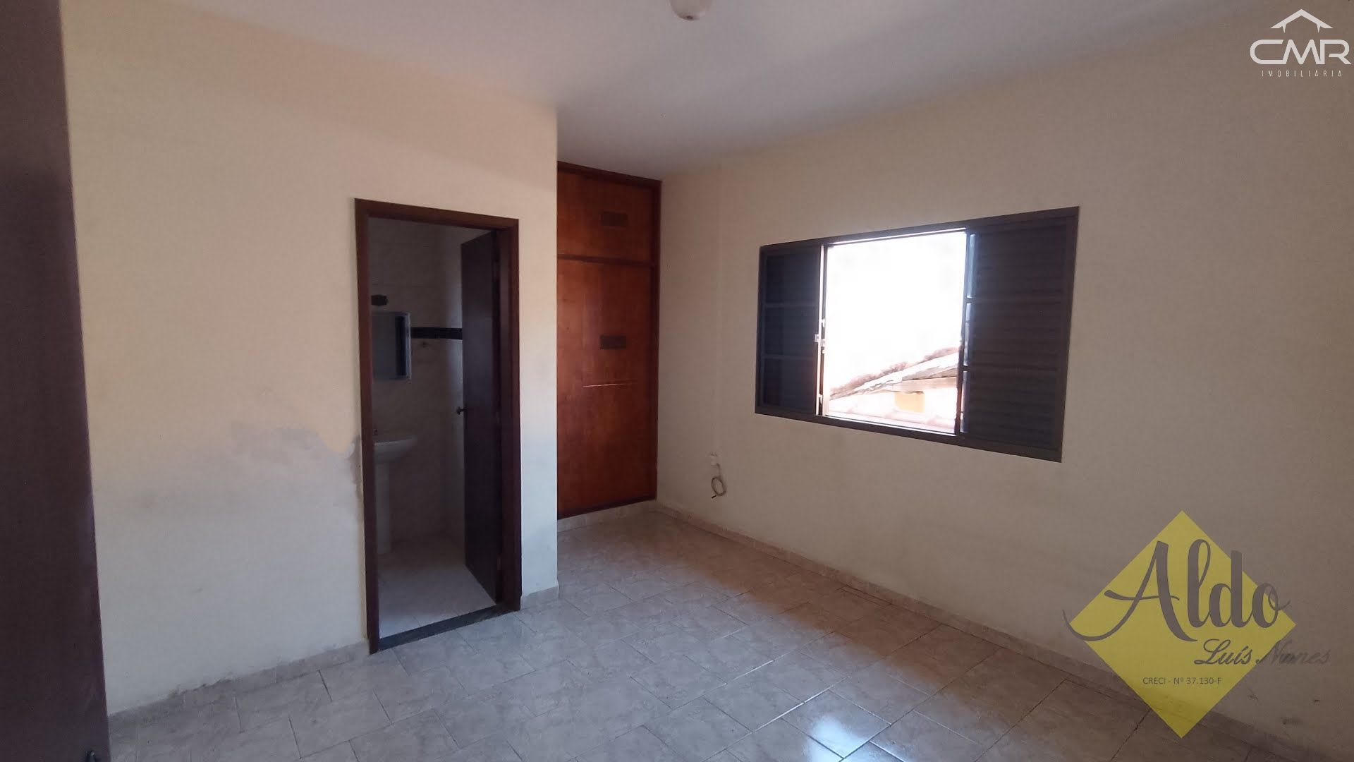 Casa à venda com 2 quartos, 180m² - Foto 13