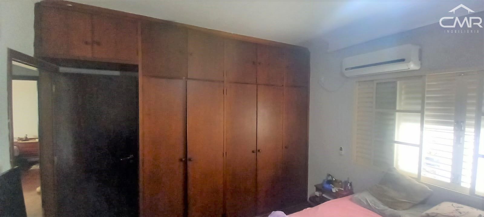 Casa à venda com 4 quartos, 340m² - Foto 14