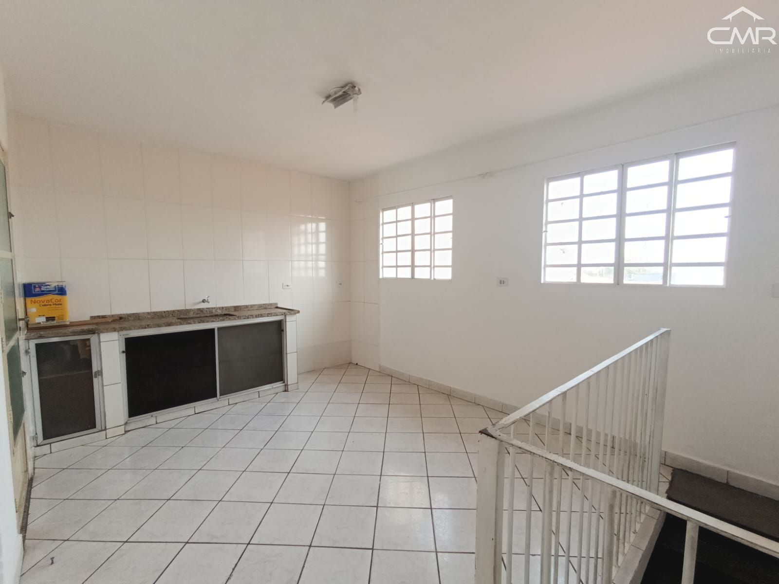 Casa à venda com 3 quartos, 110m² - Foto 9