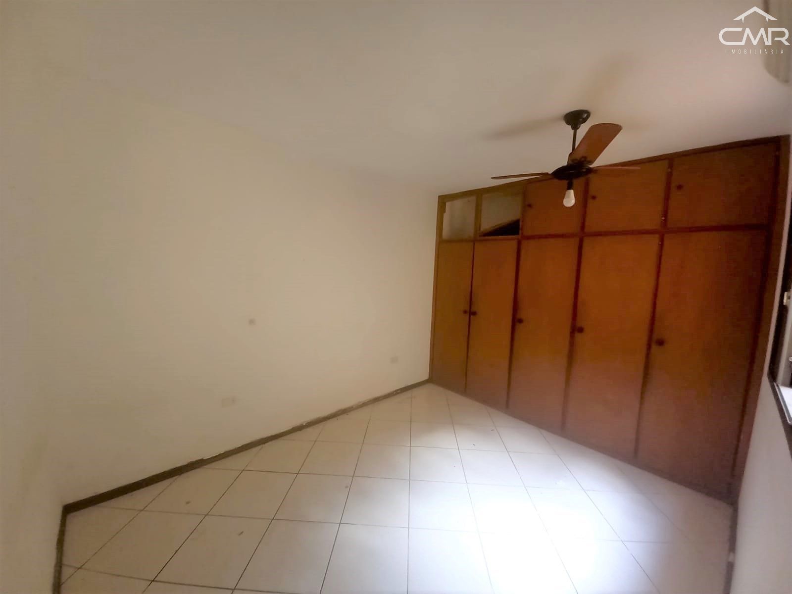 Casa à venda com 3 quartos, 180m² - Foto 8