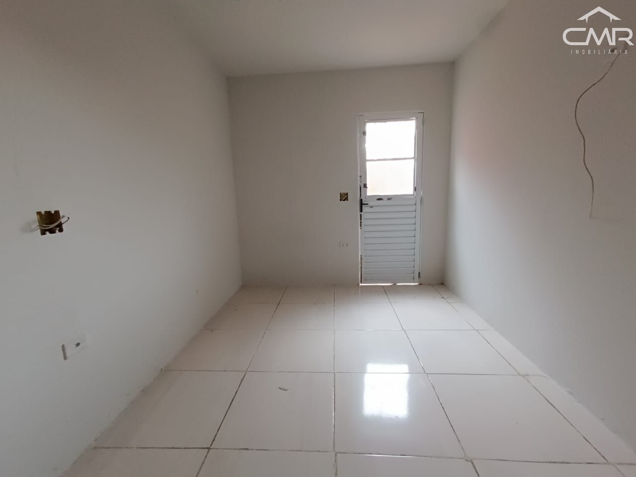 Casa à venda com 3 quartos, 80m² - Foto 14