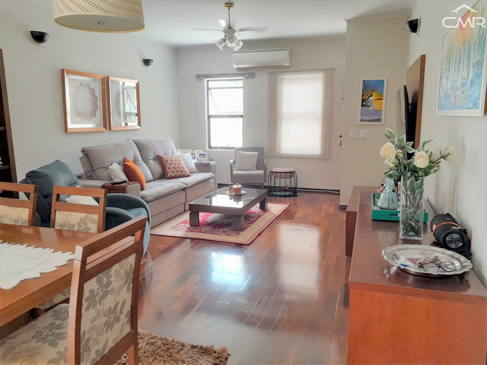 Casa à venda com 3 quartos, 186m² - Foto 2