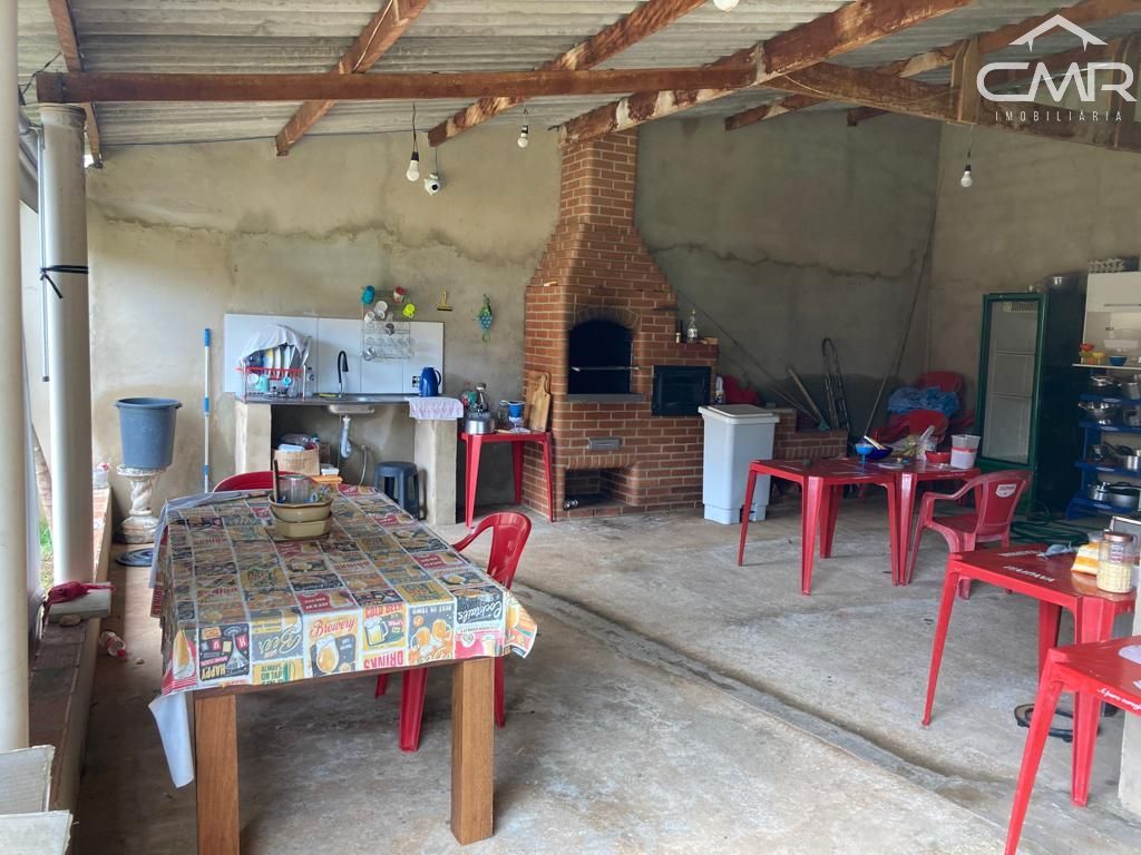 Chácara à venda com 2 quartos, 208m² - Foto 11