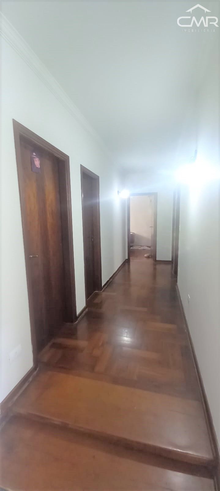 Casa à venda com 4 quartos, 340m² - Foto 12