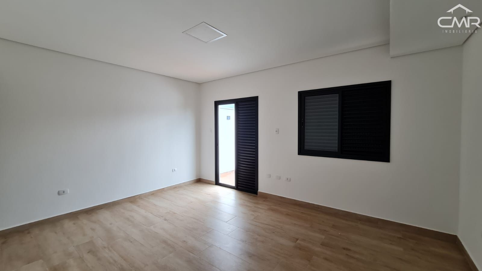 Casa de Condomínio à venda com 3 quartos, 215m² - Foto 9