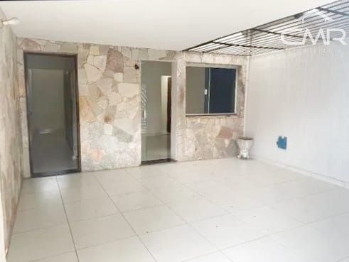 Casa à venda com 3 quartos, 159m² - Foto 2