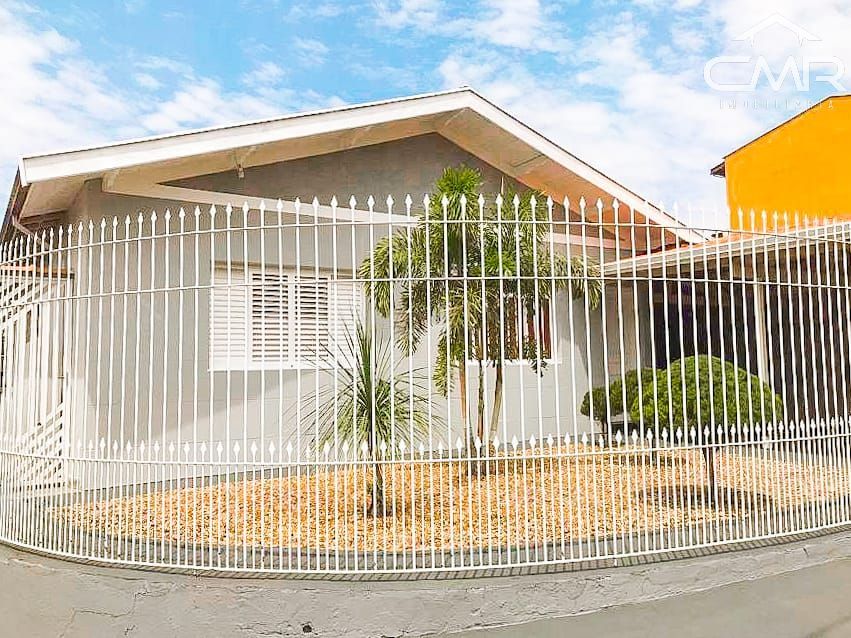 Casa à venda com 3 quartos, 160m² - Foto 2
