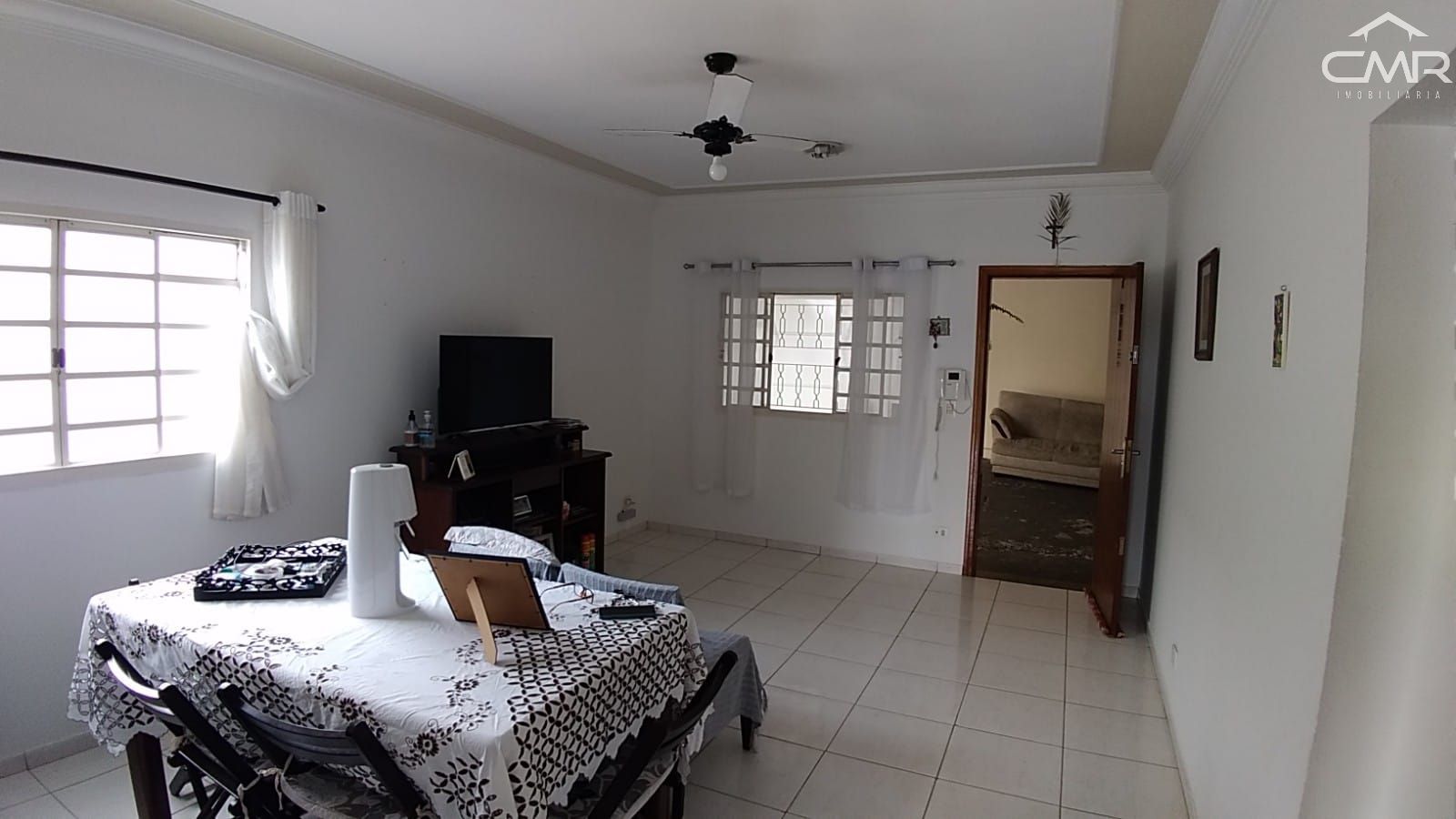 Casa à venda com 3 quartos, 194m² - Foto 6