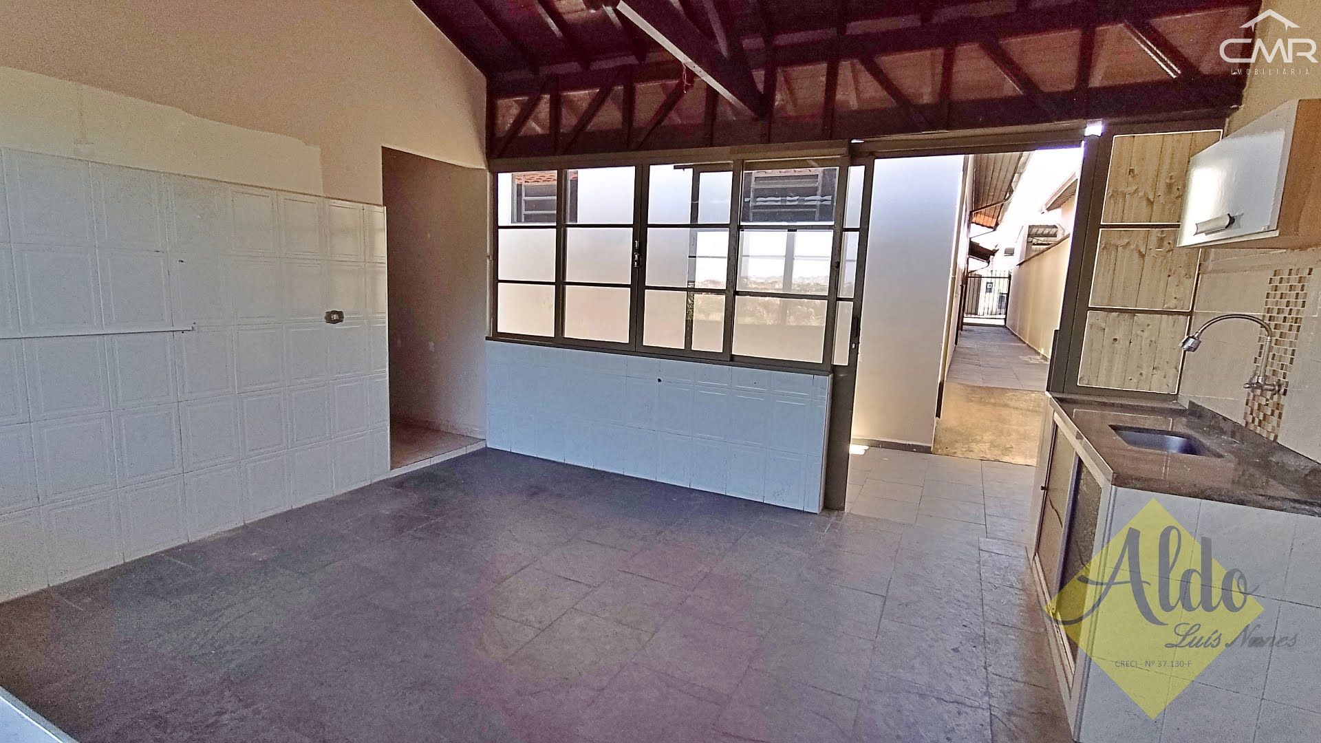 Casa à venda com 2 quartos, 180m² - Foto 25