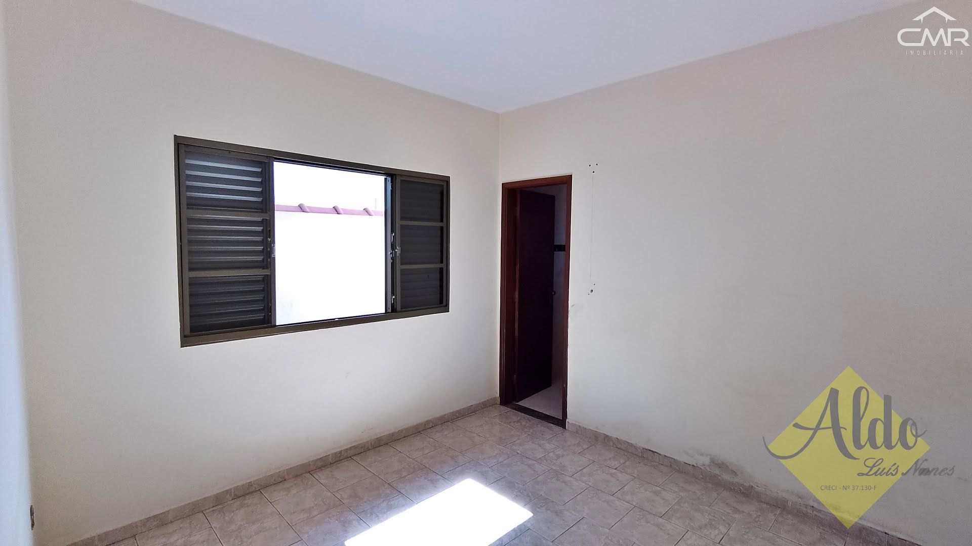 Casa à venda com 2 quartos, 180m² - Foto 18