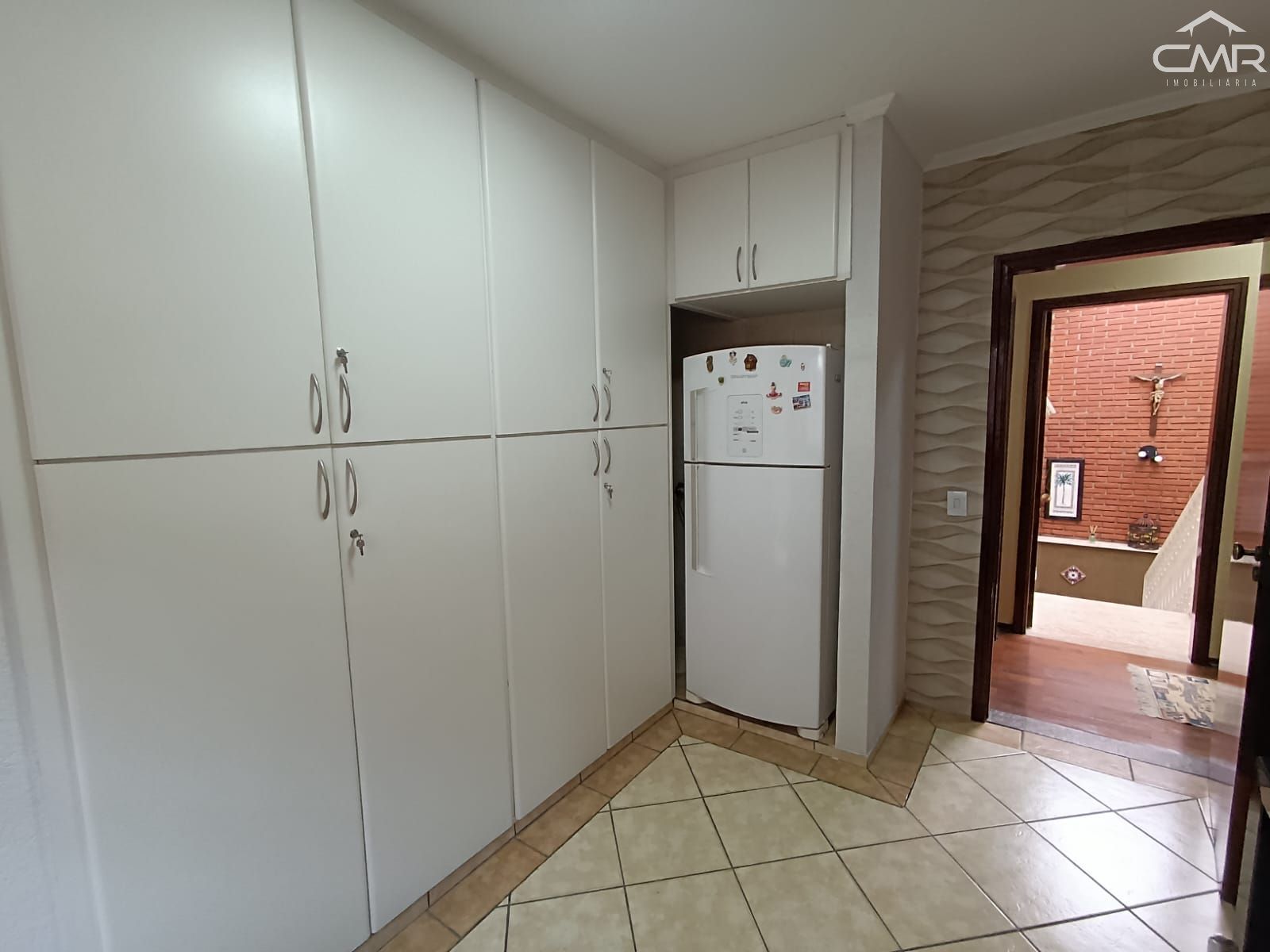 Casa à venda com 3 quartos, 233m² - Foto 11