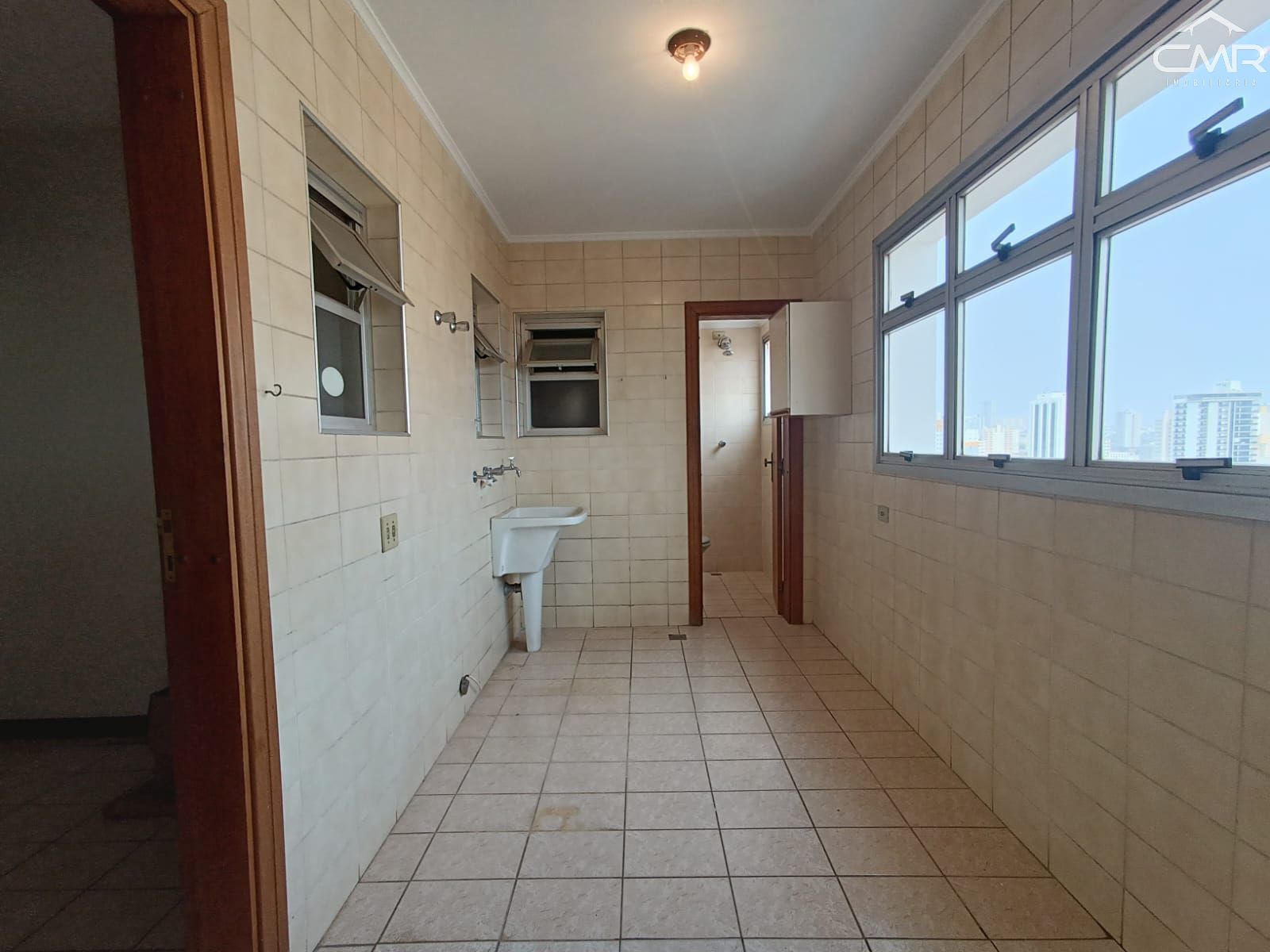 Apartamento à venda com 3 quartos, 150m² - Foto 15