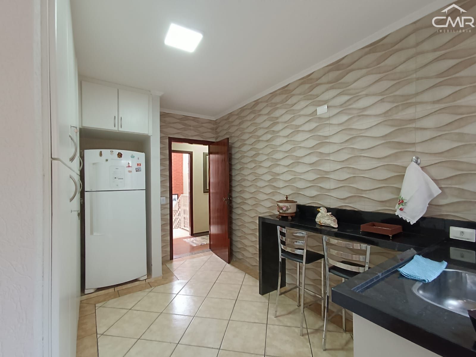 Casa, 3 quartos, 233 m² - Foto 9