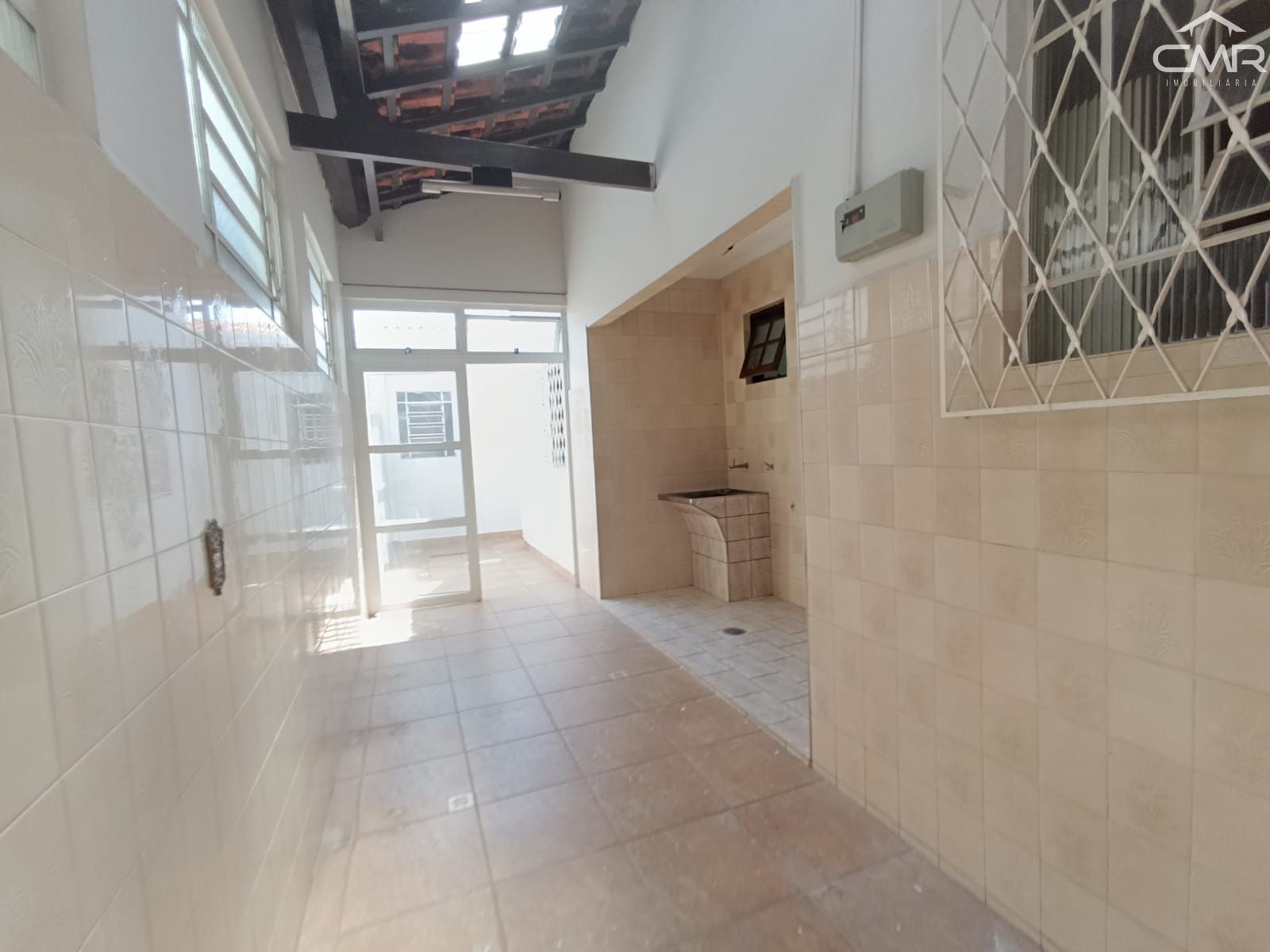 Casa à venda com 3 quartos, 128m² - Foto 25