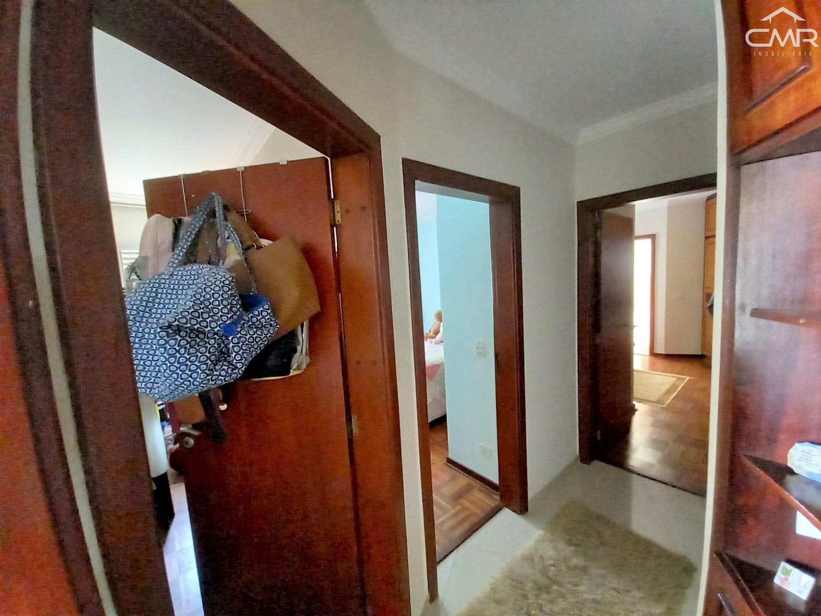 Apartamento à venda com 3 quartos, 124m² - Foto 9