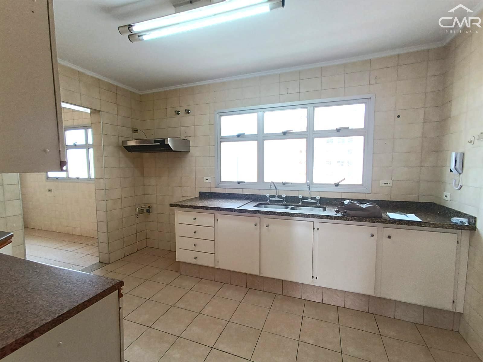 Apartamento à venda com 3 quartos, 150m² - Foto 11