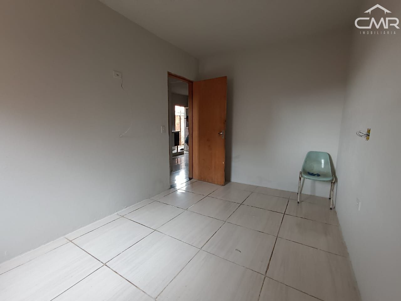 Casa à venda com 3 quartos, 80m² - Foto 8