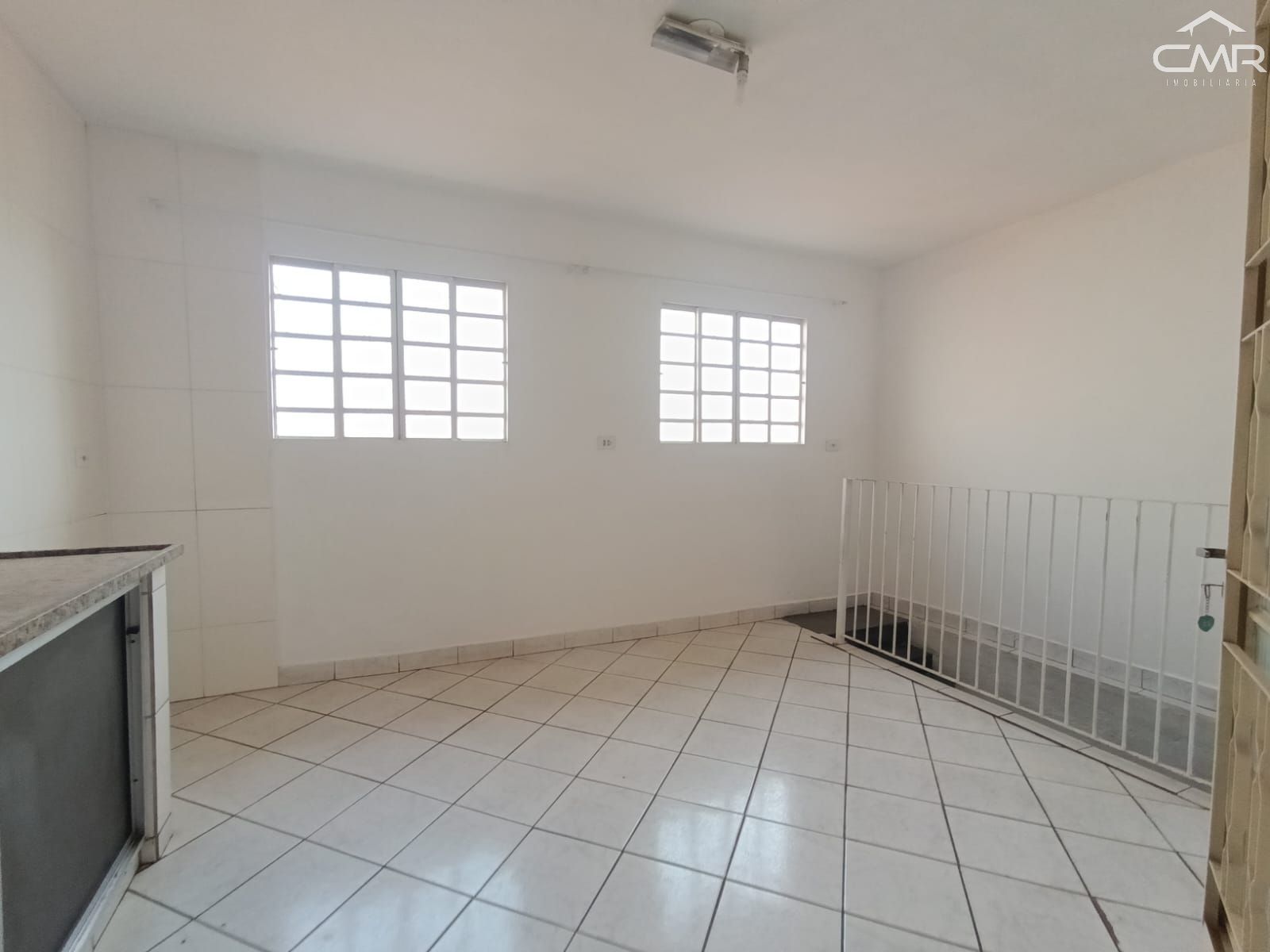 Casa à venda com 3 quartos, 110m² - Foto 8