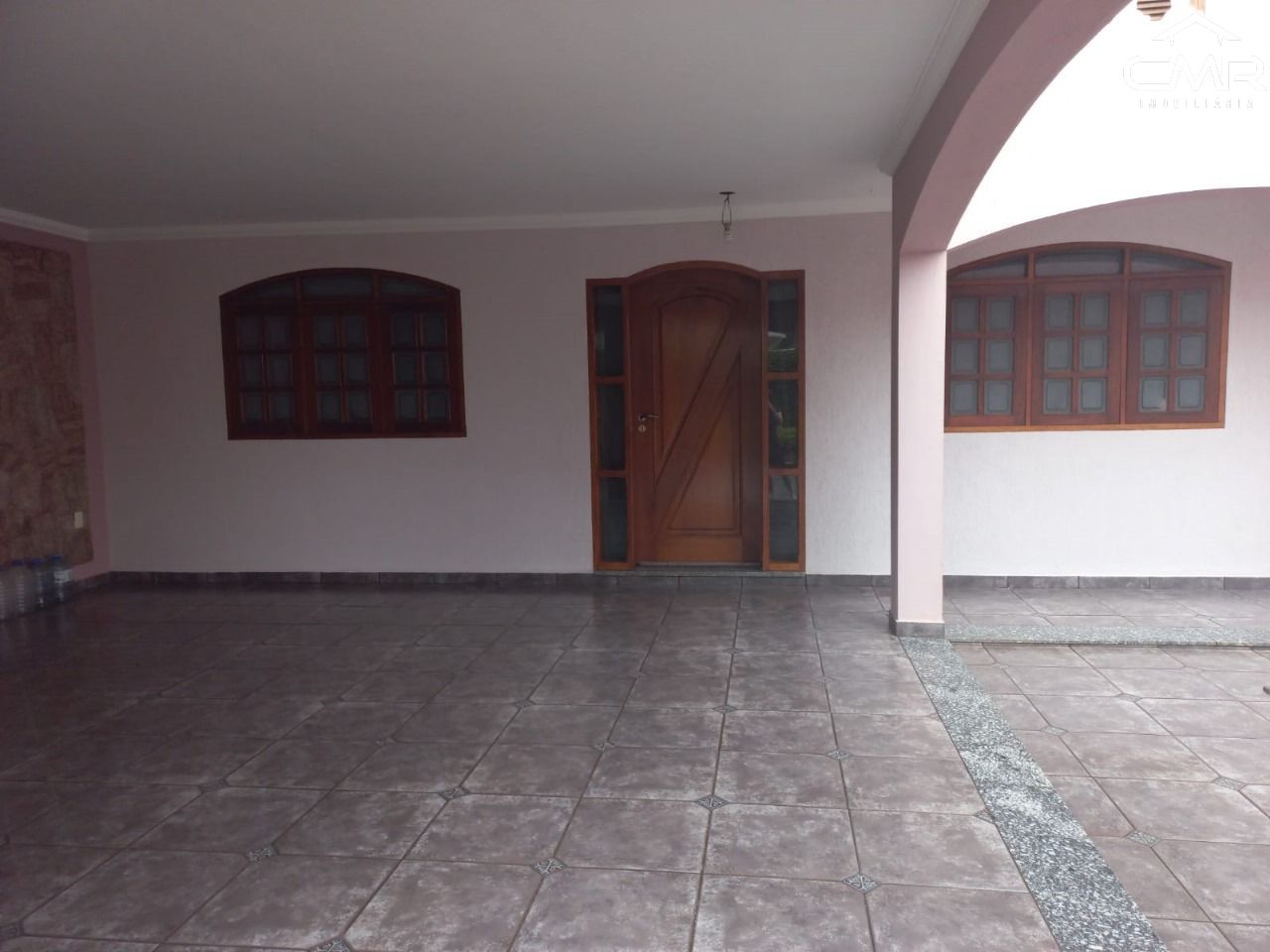 Casa à venda com 4 quartos, 257m² - Foto 3