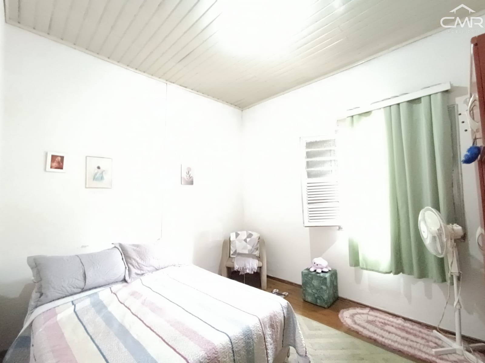 Casa à venda com 3 quartos, 108m² - Foto 7