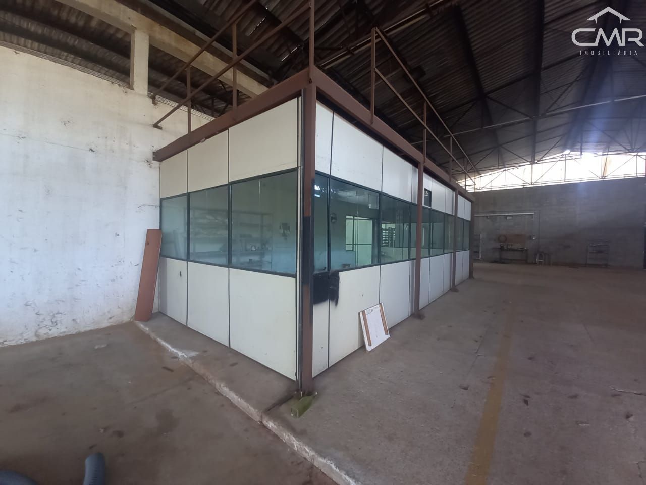 Depósito-Galpão-Armazém à venda com 5 quartos, 1447m² - Foto 8