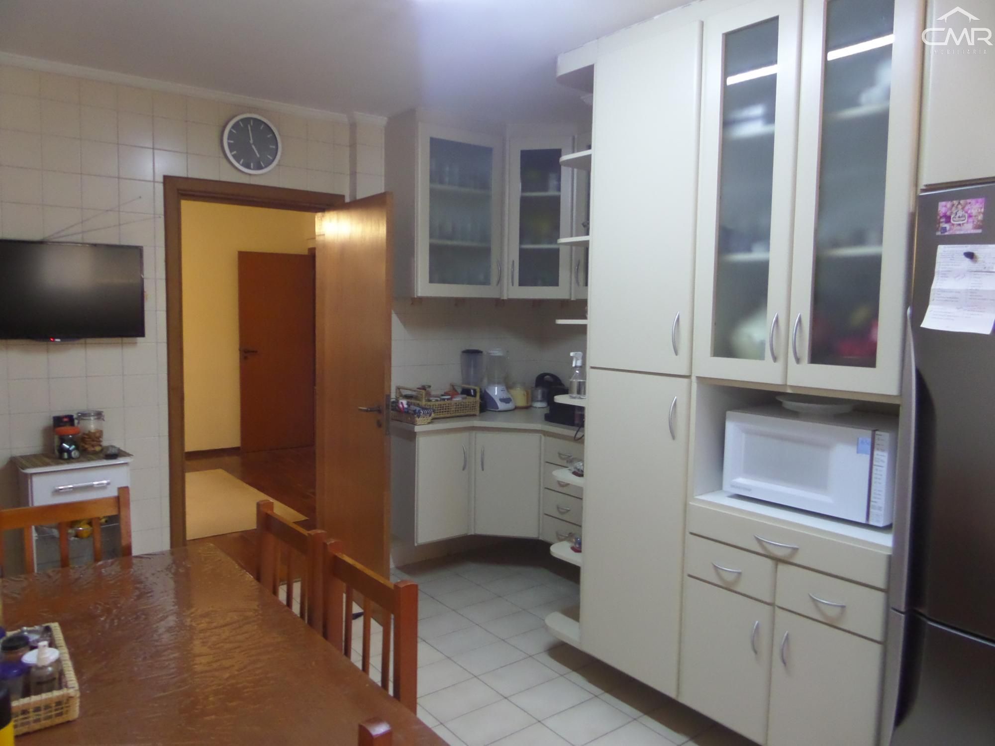 Apartamento à venda com 3 quartos, 174m² - Foto 17