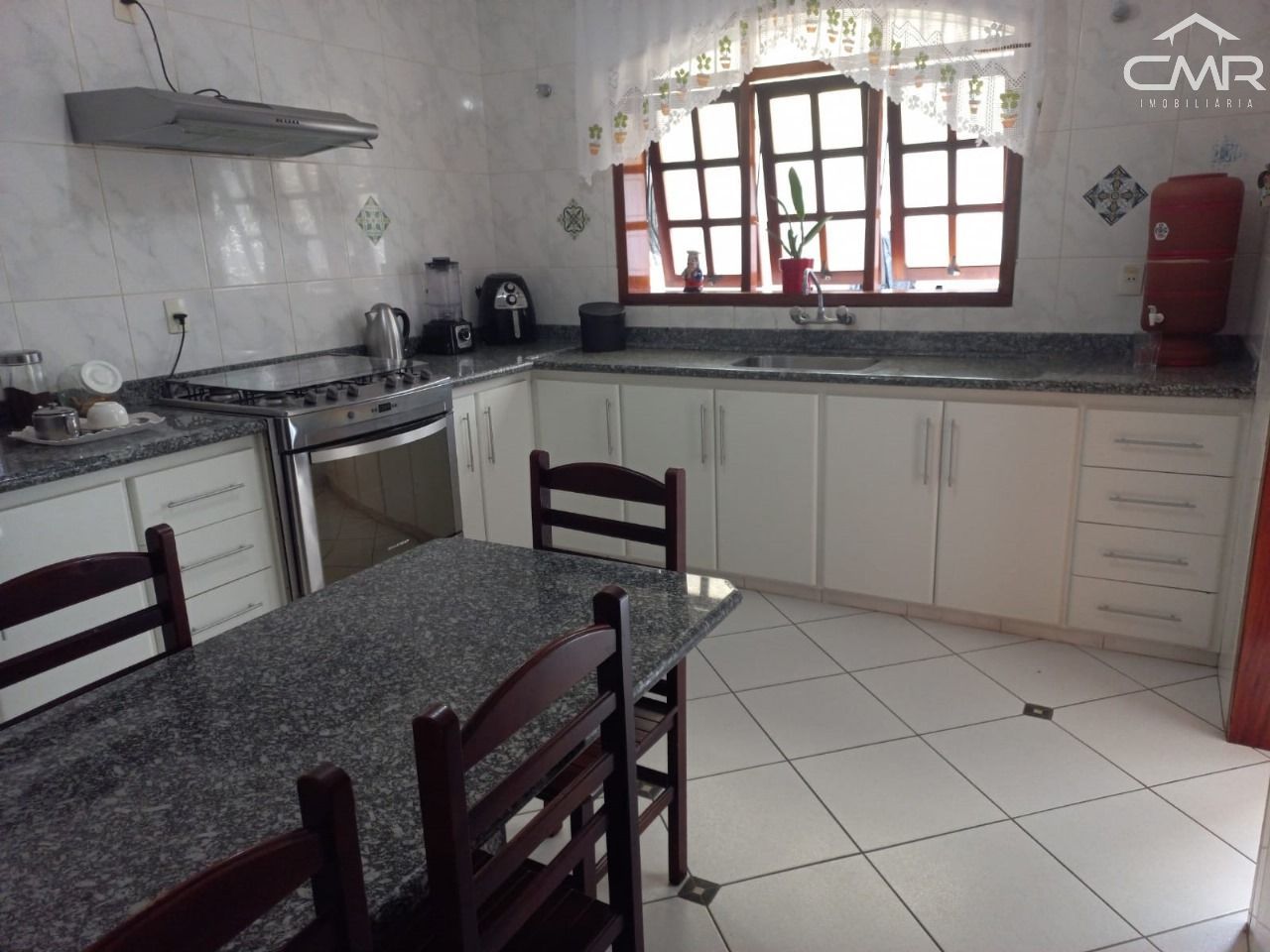 Casa à venda com 4 quartos, 257m² - Foto 9