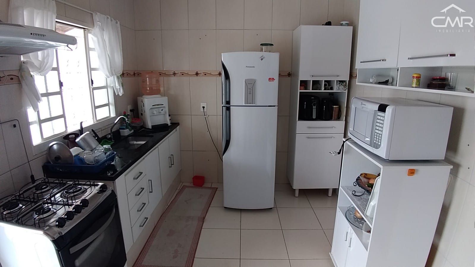 Casa à venda com 3 quartos, 194m² - Foto 17