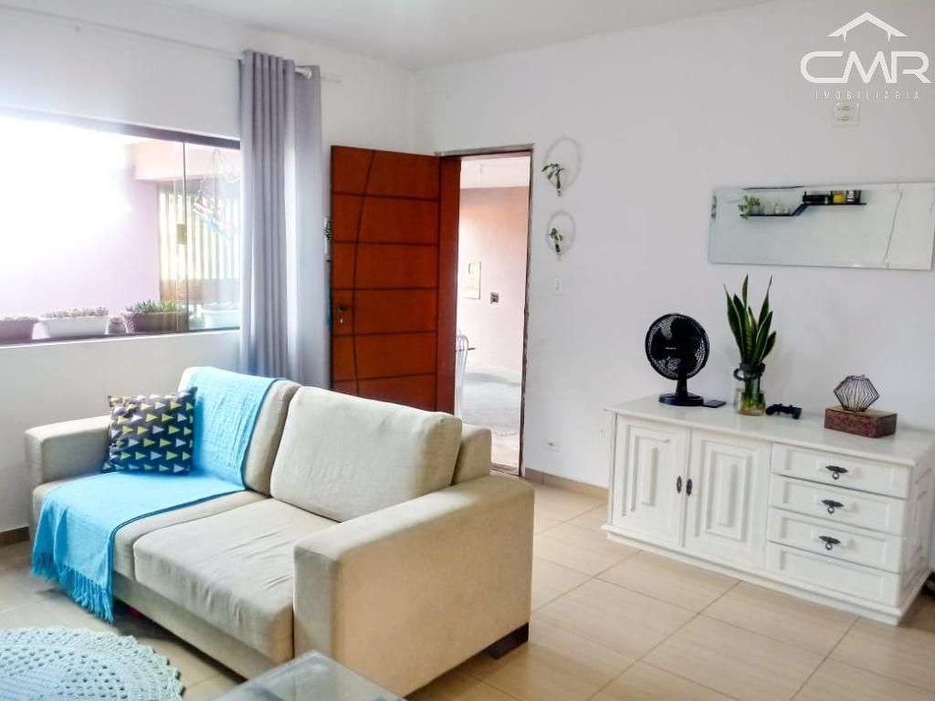 Casa, 3 quartos, 205 m² - Foto 1