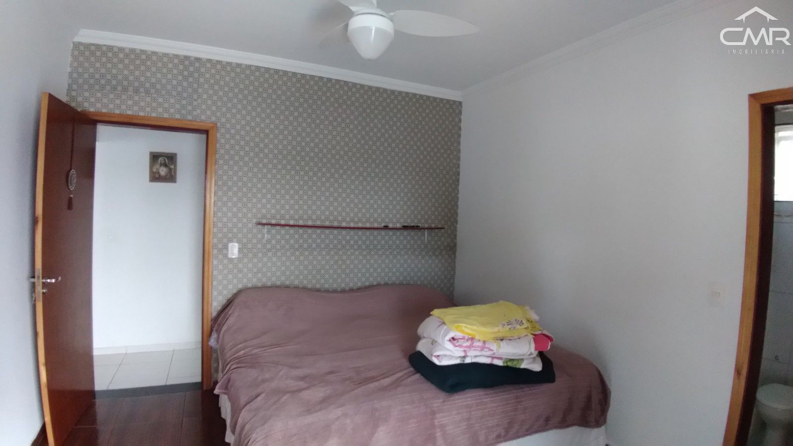 Casa à venda com 3 quartos, 194m² - Foto 9