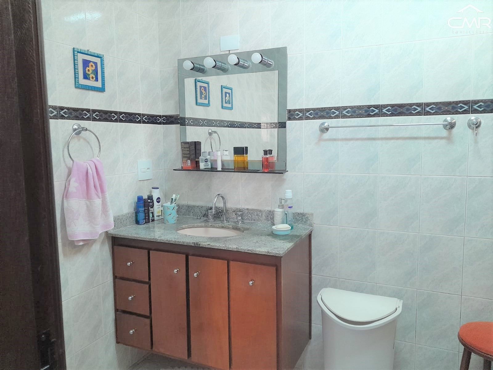 Casa à venda com 3 quartos, 186m² - Foto 8