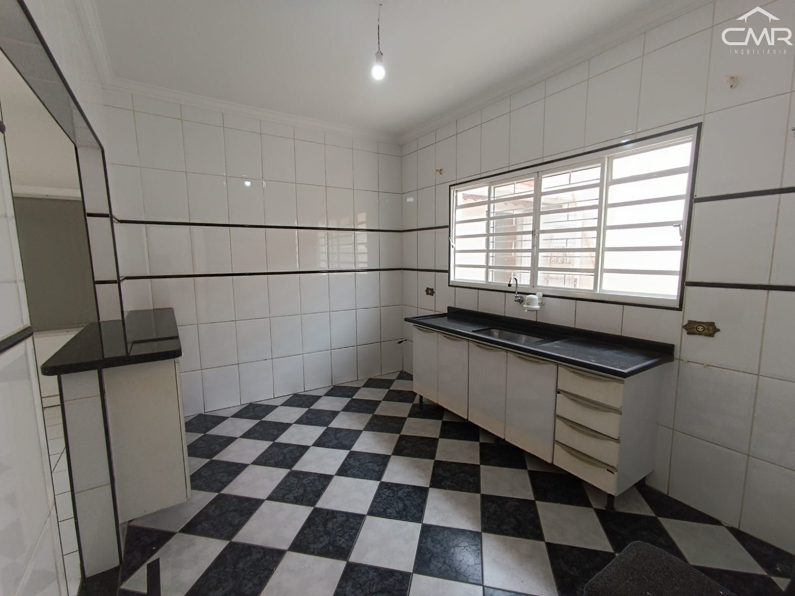 Casa à venda com 5 quartos, 190m² - Foto 14