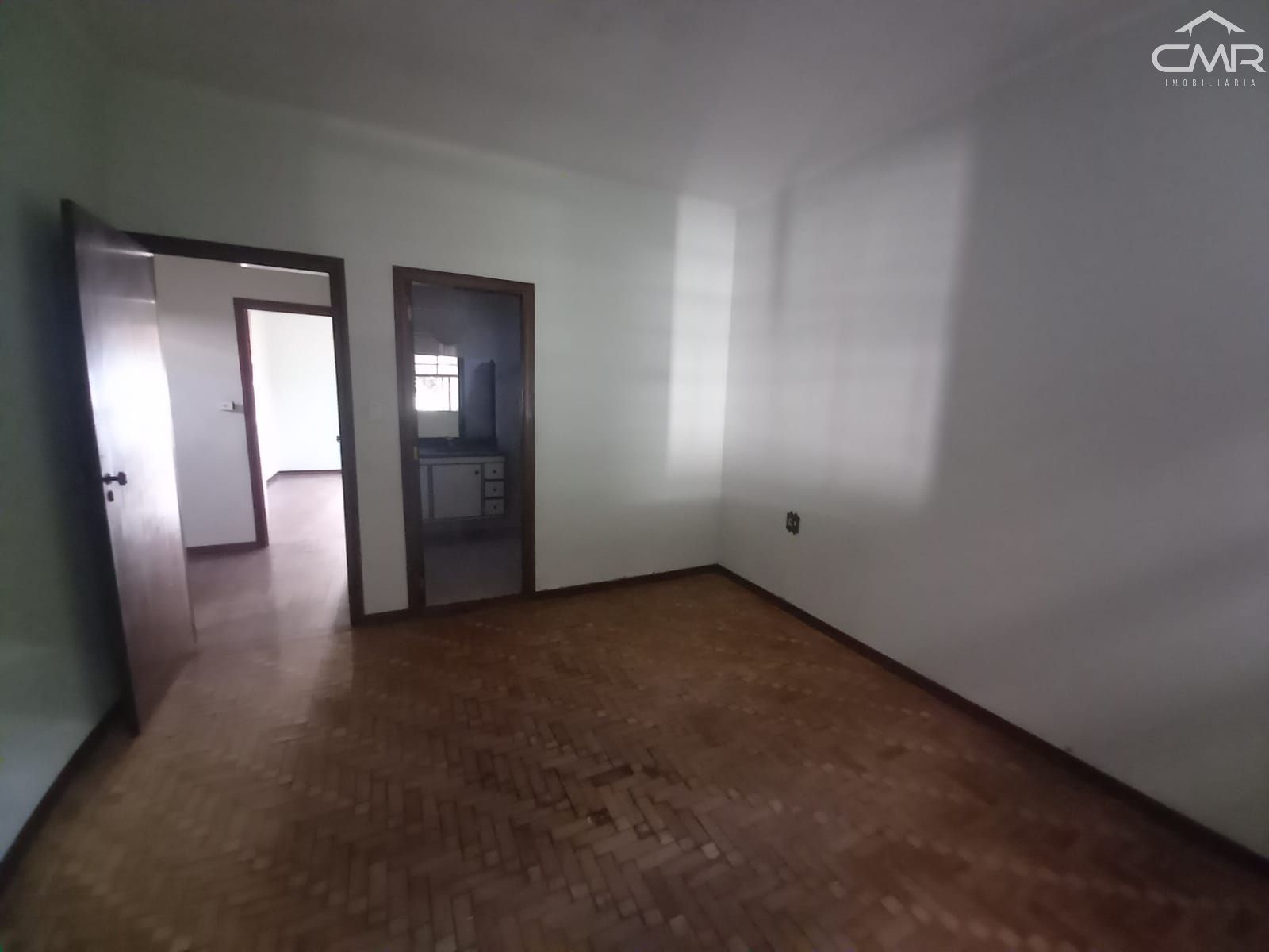 Casa à venda com 3 quartos, 272m² - Foto 14