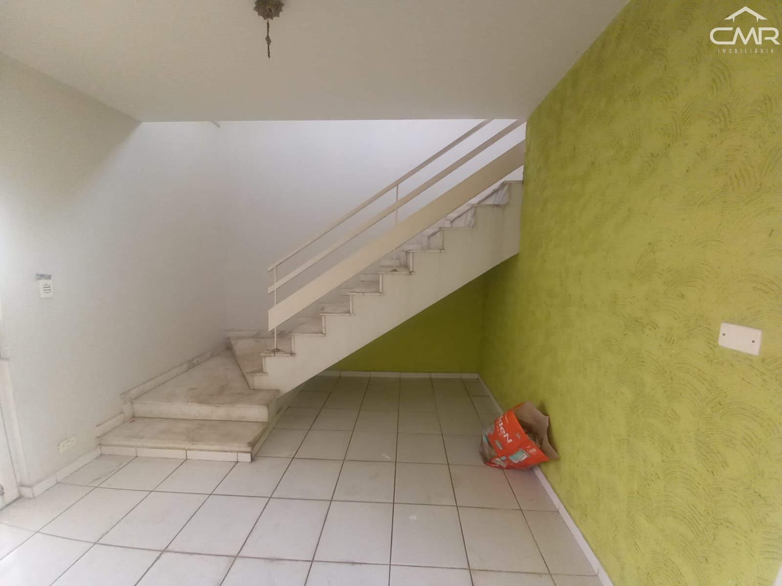 Casa à venda com 3 quartos, 222m² - Foto 11