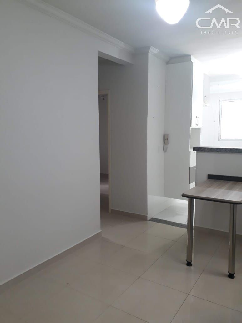 Apartamento à venda com 2 quartos, 46m² - Foto 2