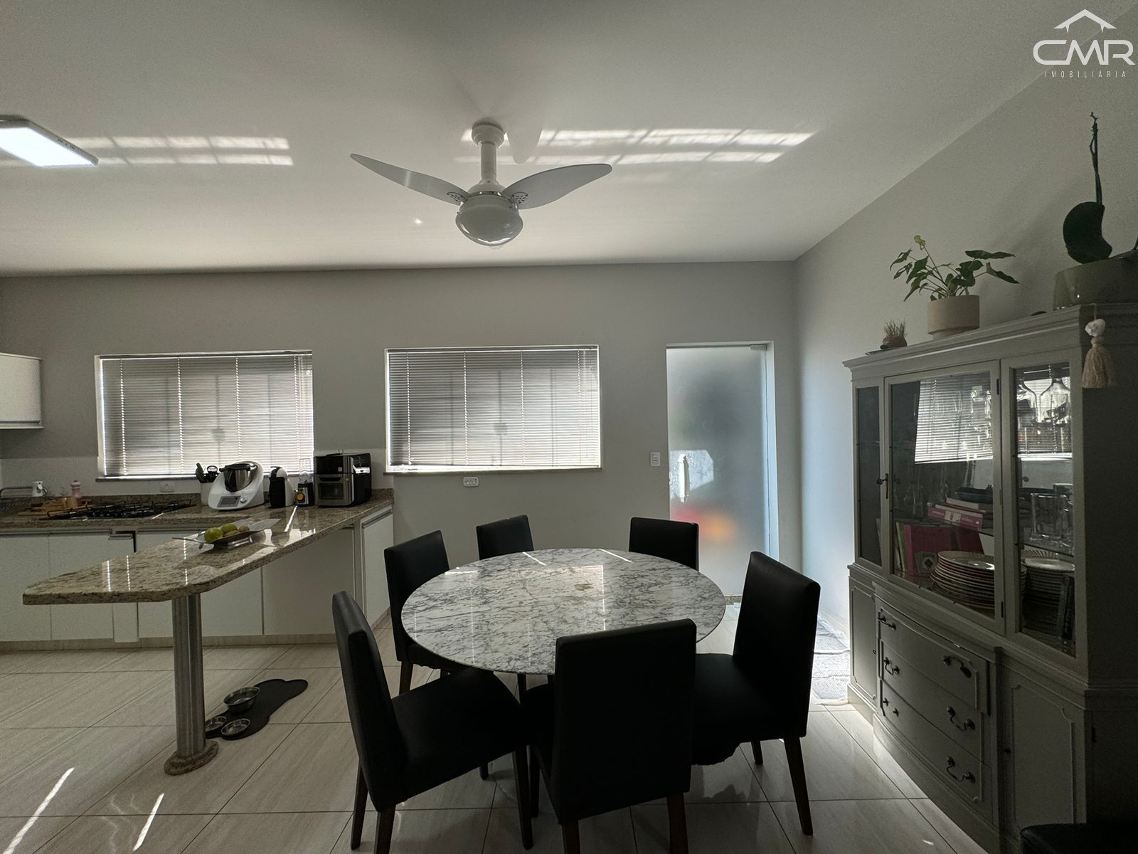 Casa, 3 quartos, 250 m² - Foto 7