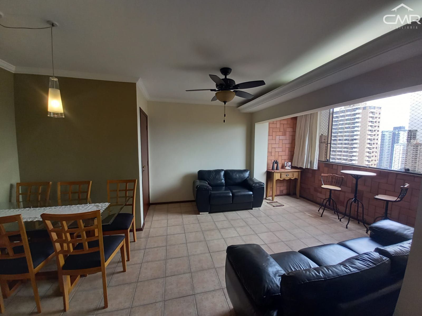 Apartamento à venda com 3 quartos, 87m² - Foto 1