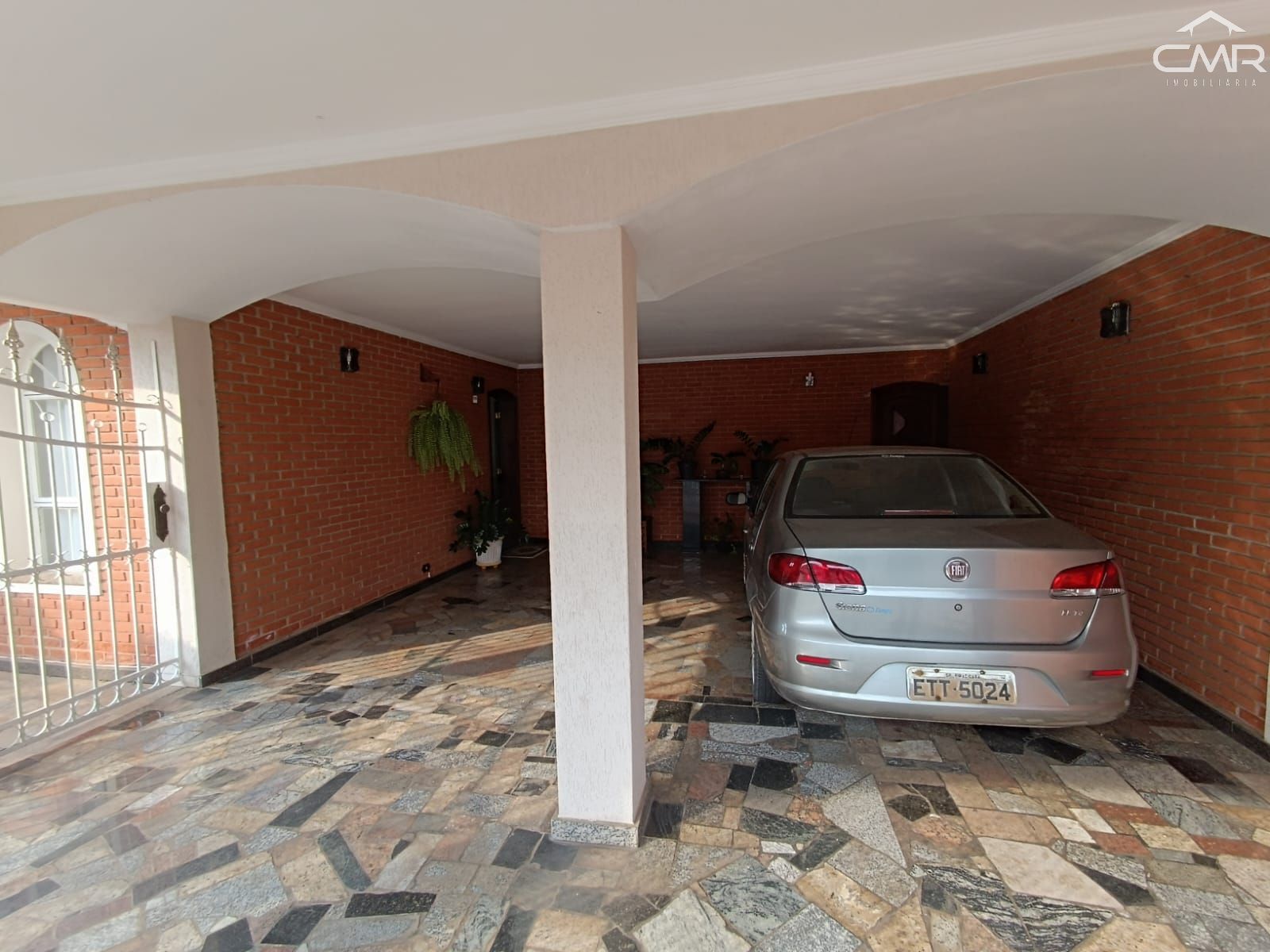 Casa, 3 quartos, 233 m² - Foto 2