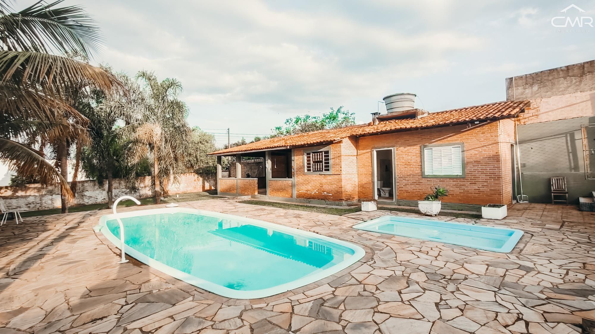 Chácara à venda com 3 quartos, 200m² - Foto 9
