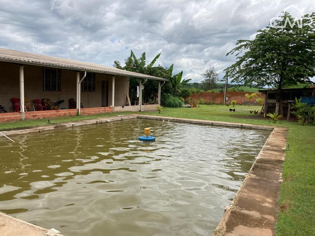 Chácara à venda com 2 quartos, 208m² - Foto 8