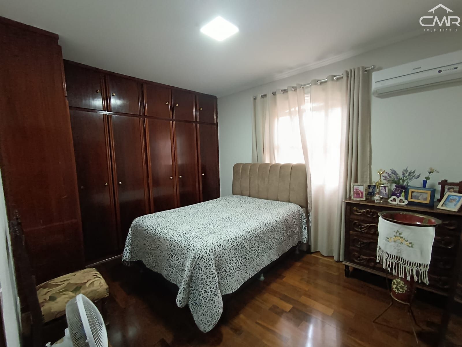 Casa à venda com 3 quartos, 233m² - Foto 19