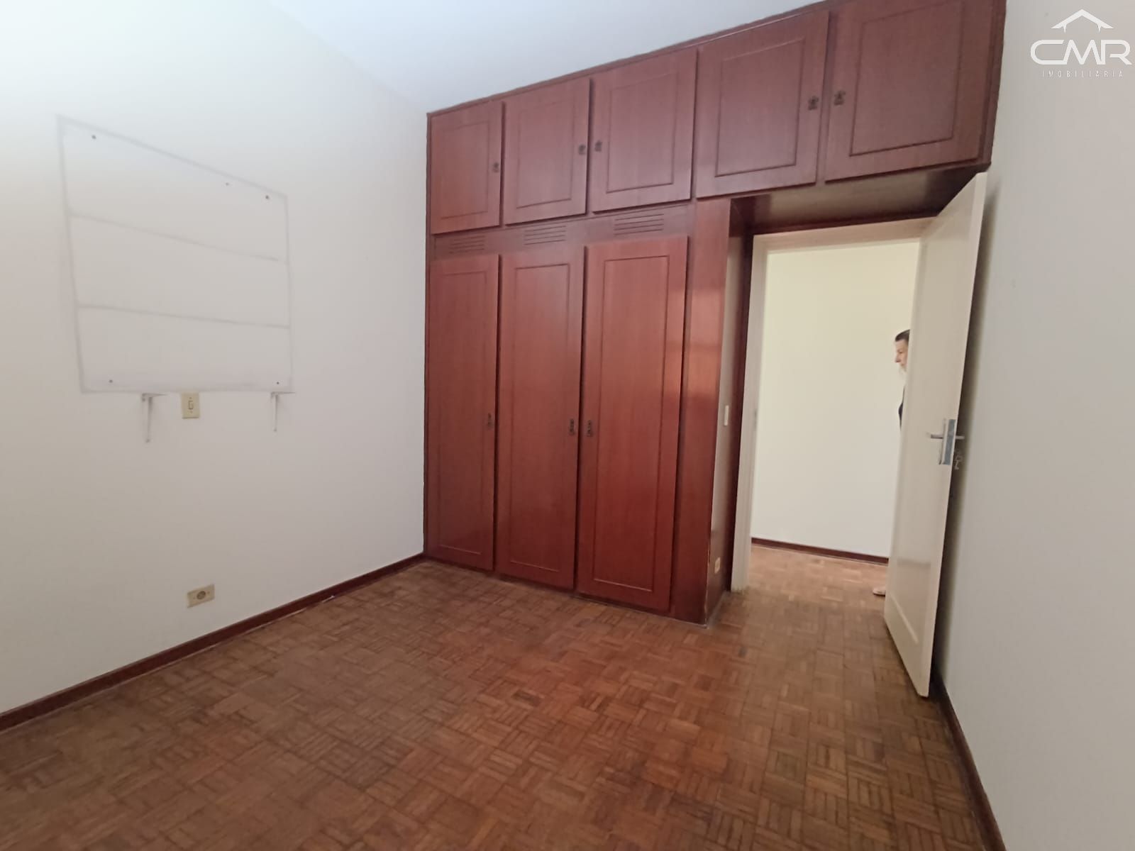 Casa à venda com 3 quartos, 232m² - Foto 9