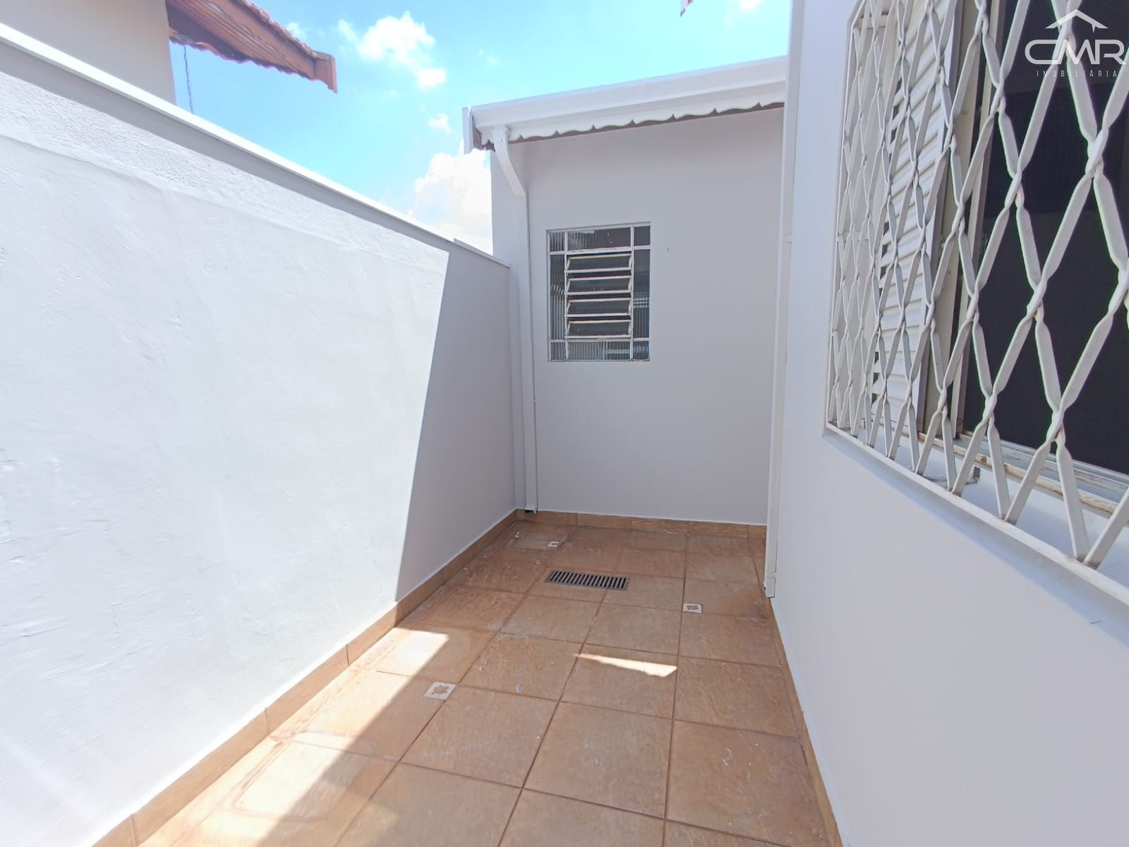 Casa à venda com 3 quartos, 128m² - Foto 27