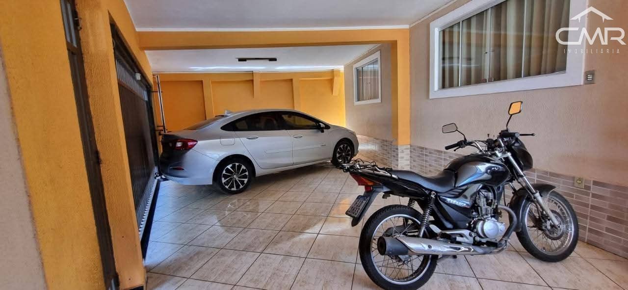 Casa com 3 Dormitórios à venda, 316 m² por R$ 570.000,00 Casa com 3 Dormitórios à venda, 316 m² por R$ 570.000,00