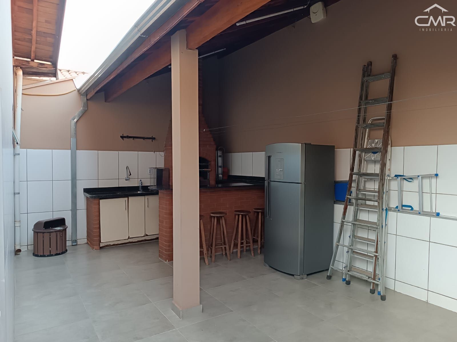 Casa à venda com 3 quartos, 120m² - Foto 26