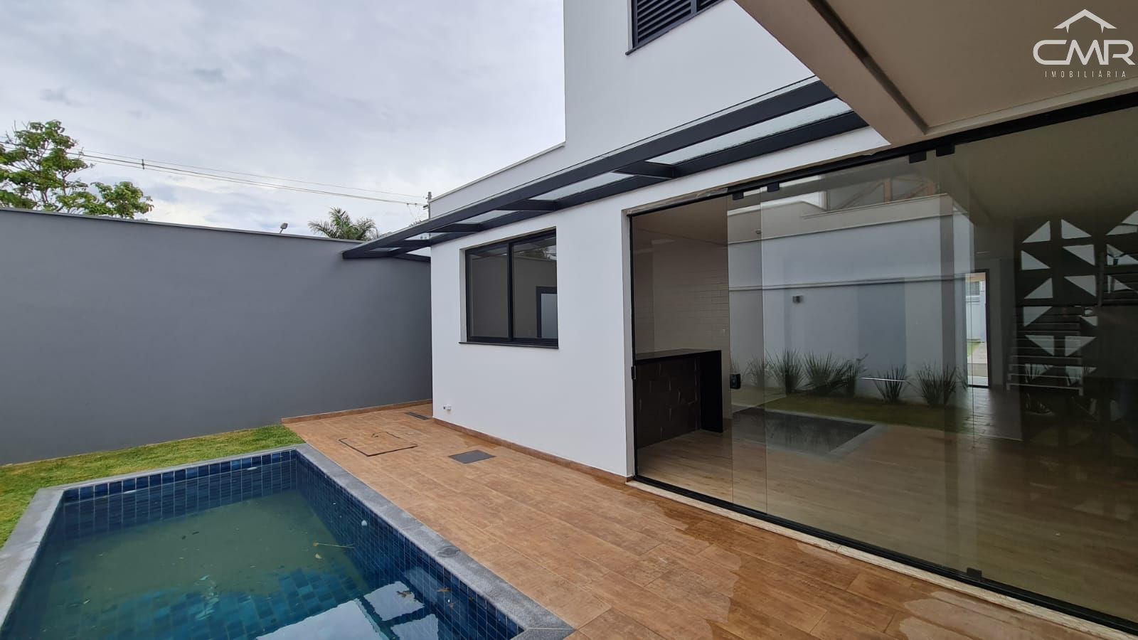 Casa de Condomínio à venda com 3 quartos, 215m² - Foto 12