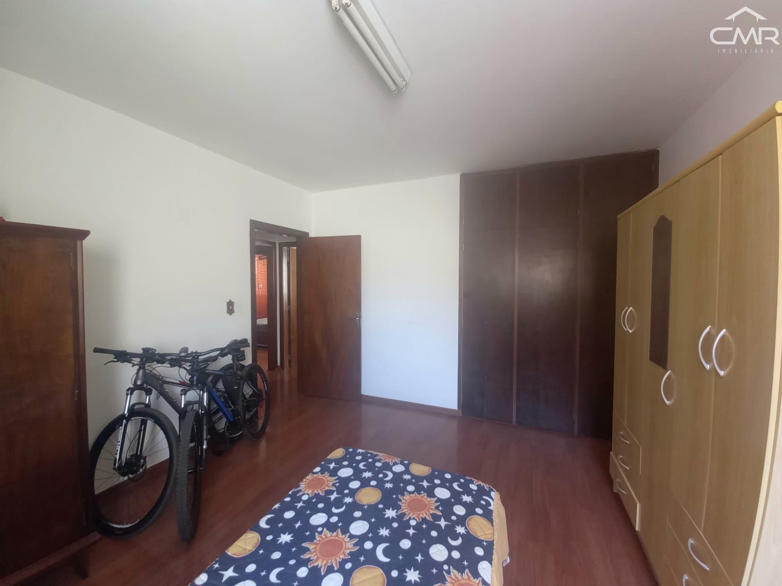 Casa à venda com 3 quartos, 183m² - Foto 10