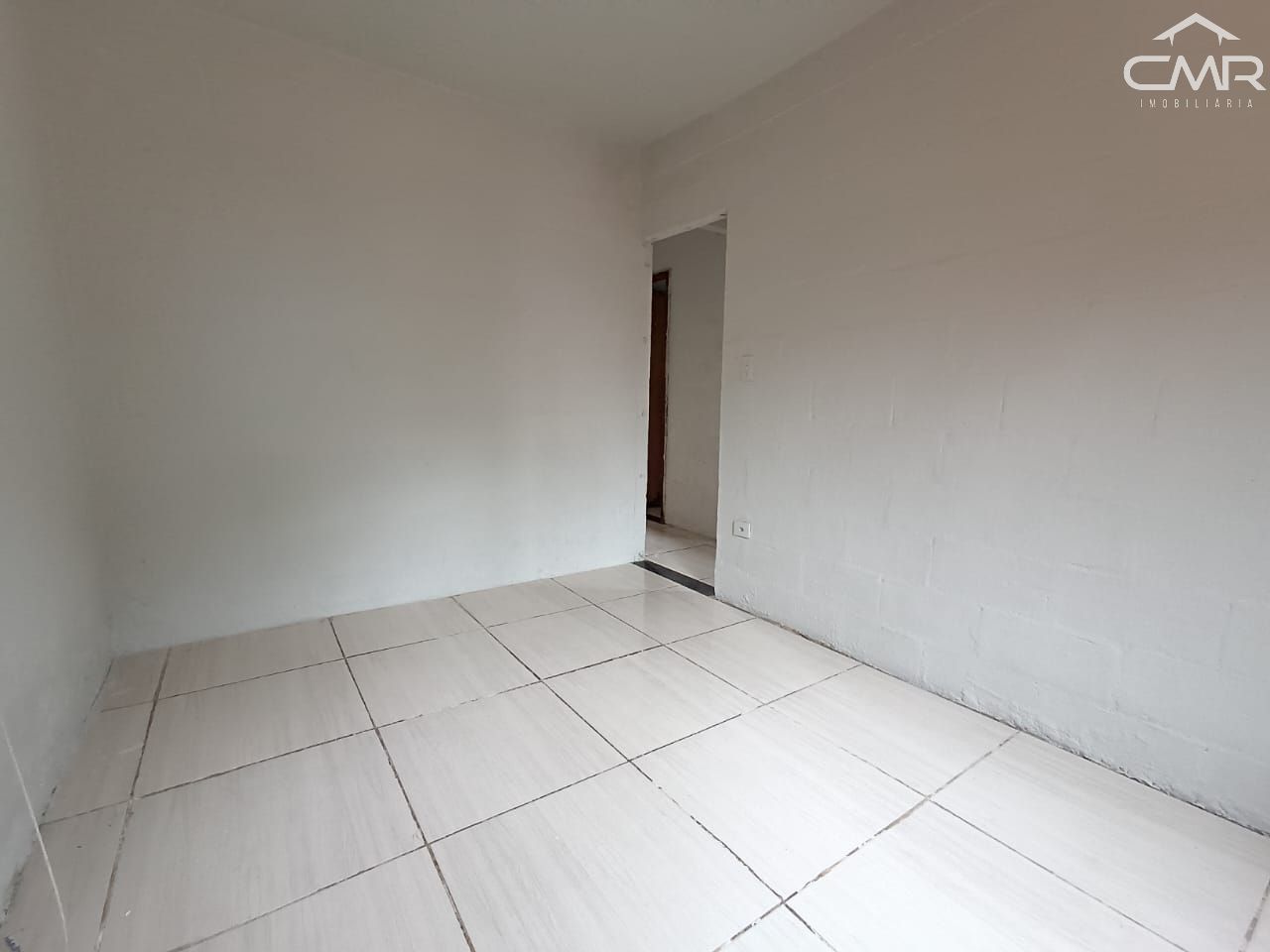 Casa à venda com 3 quartos, 80m² - Foto 11