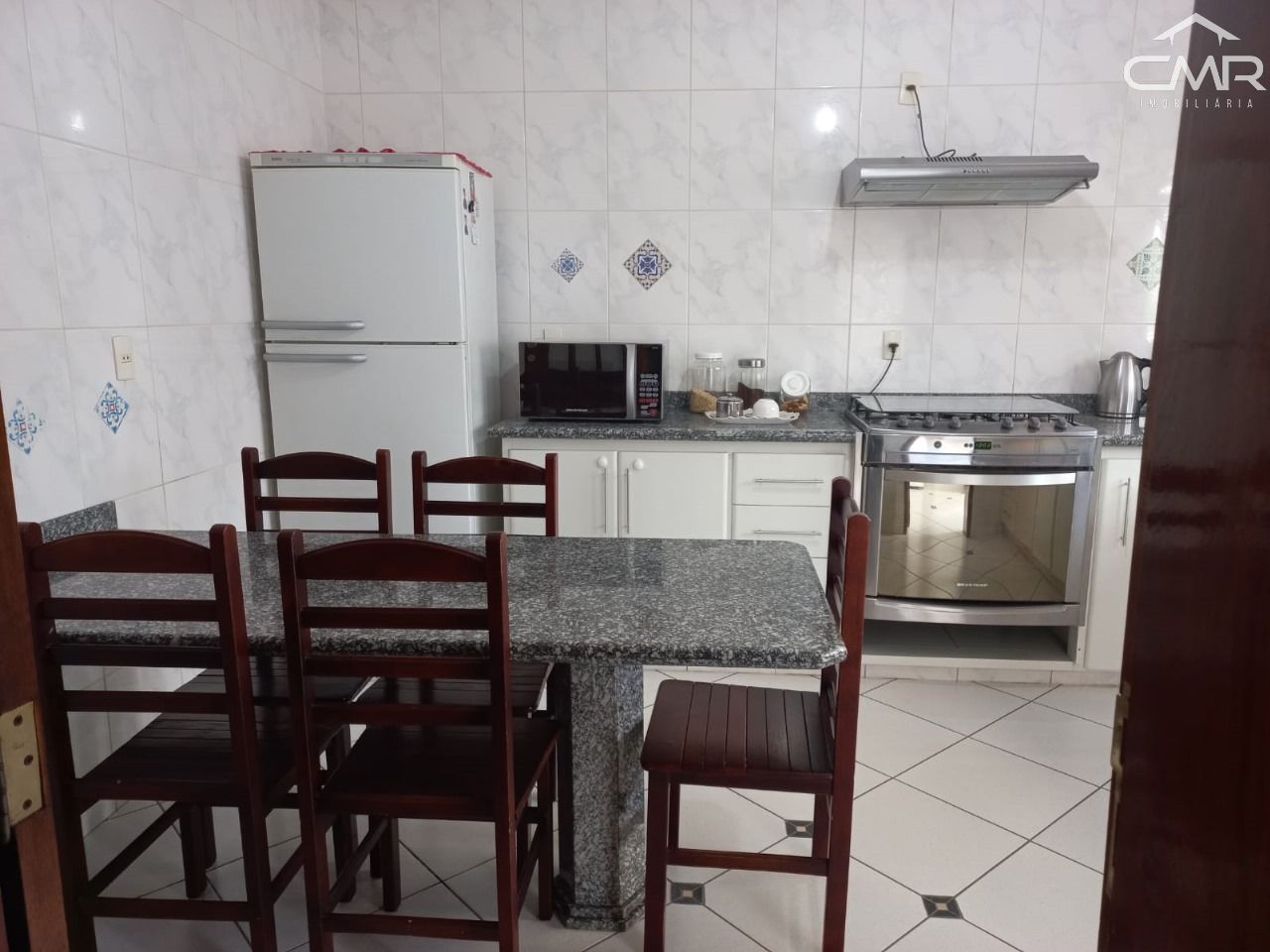 Casa à venda com 4 quartos, 257m² - Foto 10