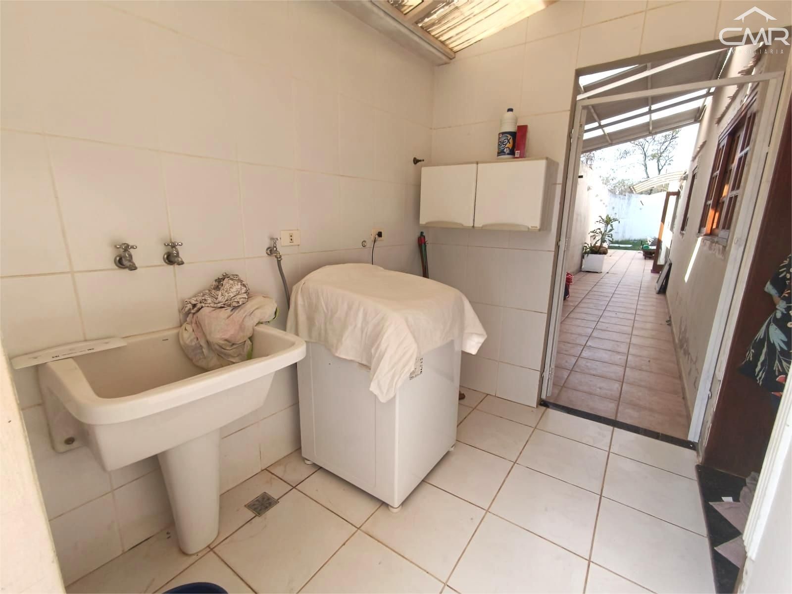 Casa de Condomínio à venda com 3 quartos, 321m² - Foto 30